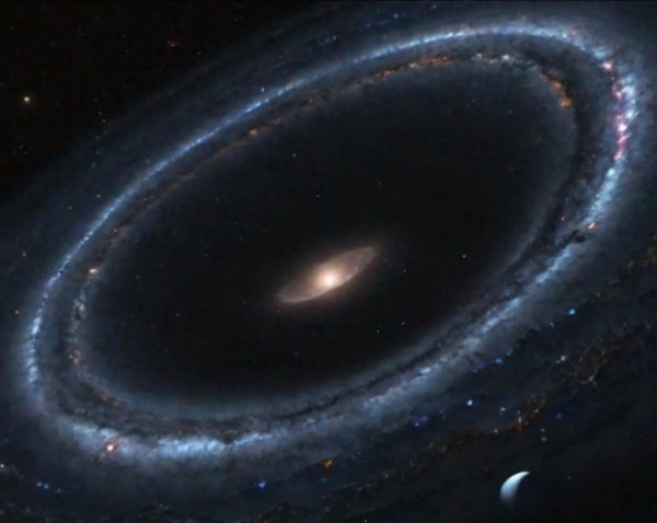 专业的股票配资价格 科学家在宇宙深处，发现了一个长达13亿光年的巨型圆环